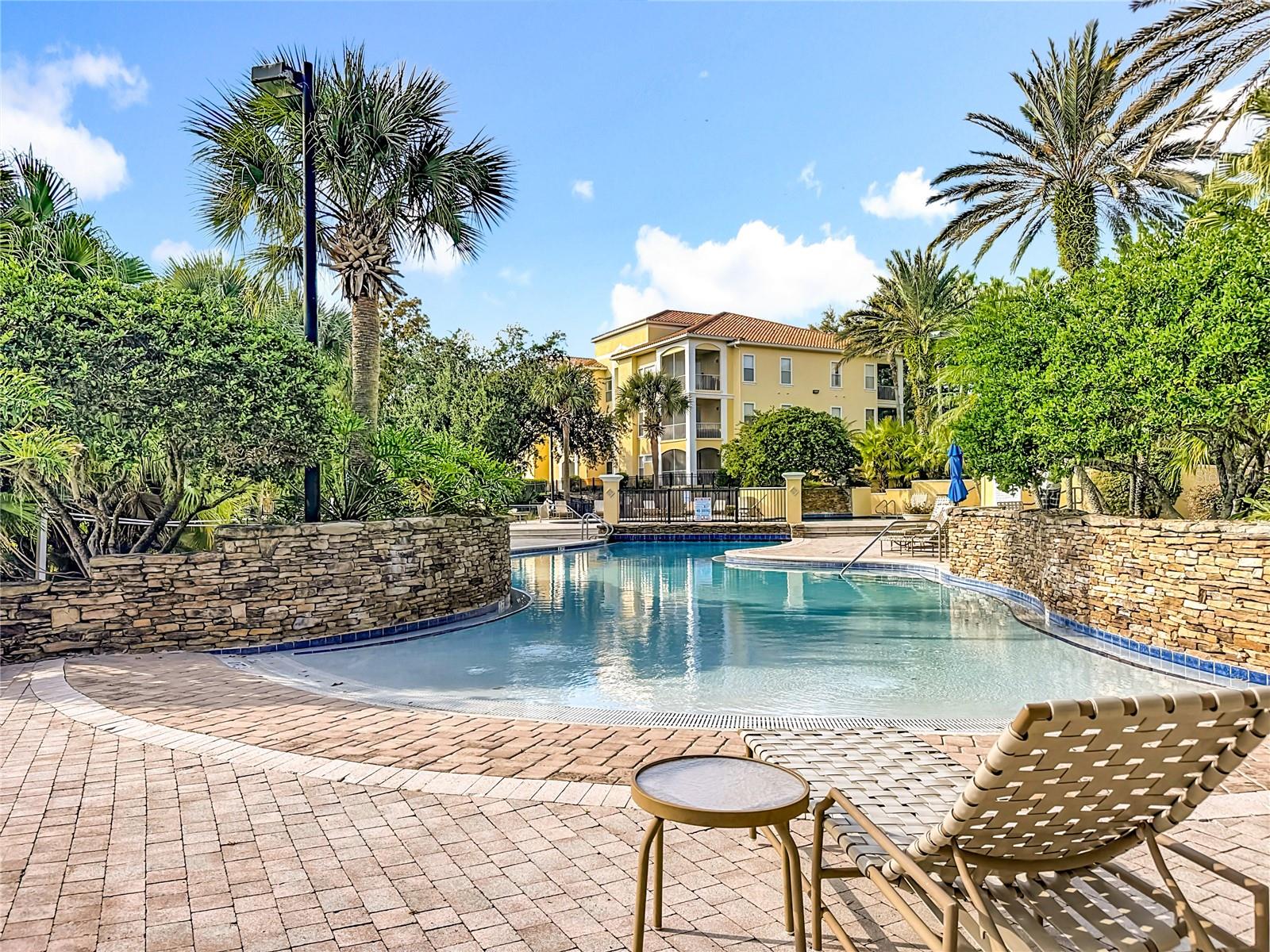 VISCONTI WEST BLDG 5 - Residential