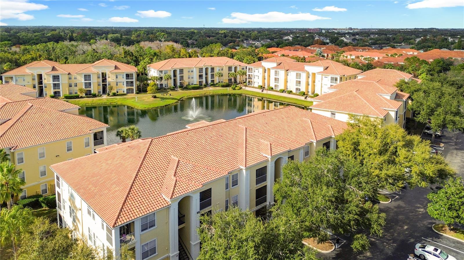 VISCONTI WEST BLDG 5 - Residential