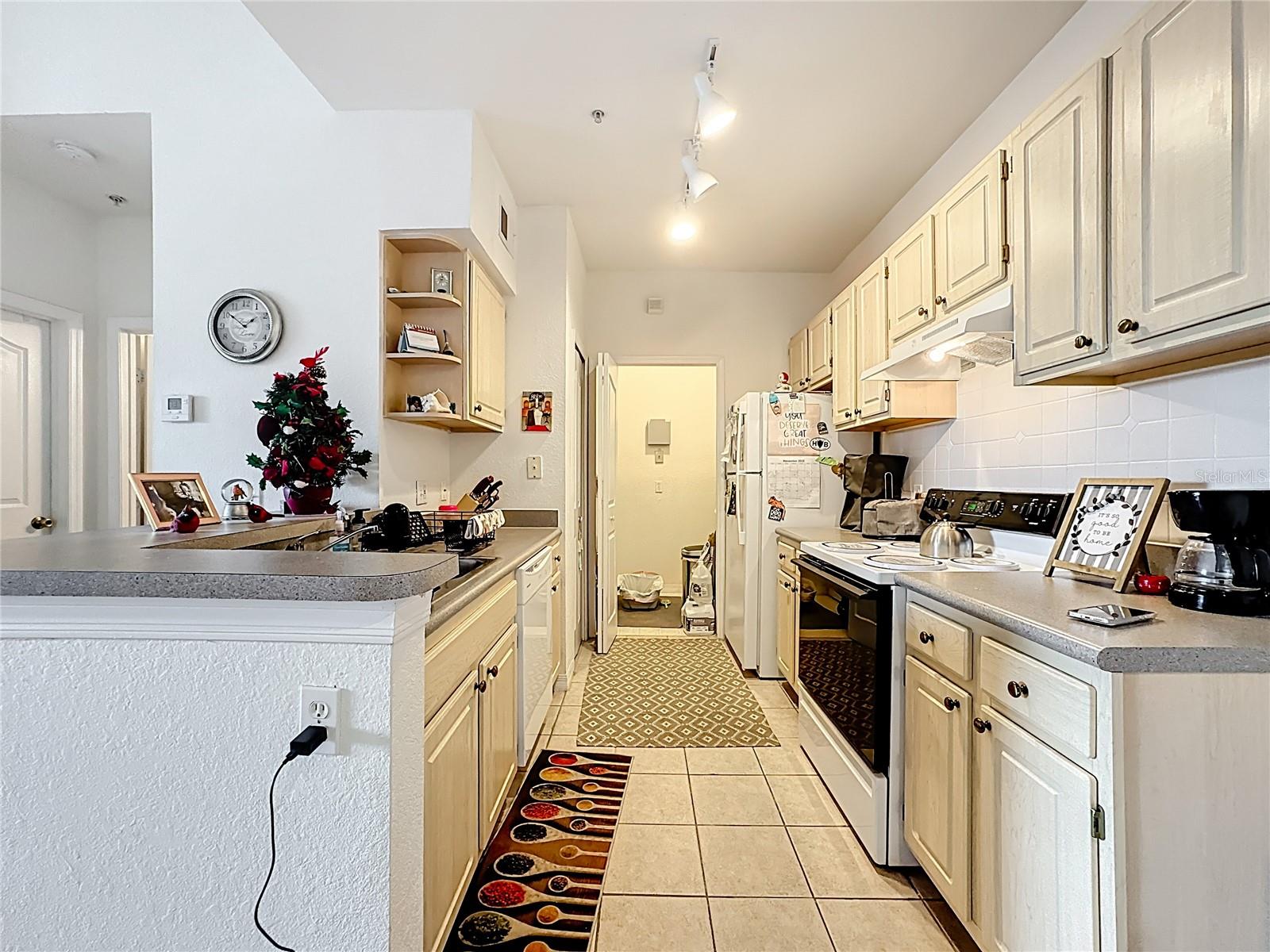 VISCONTI WEST BLDG 5 - Residential