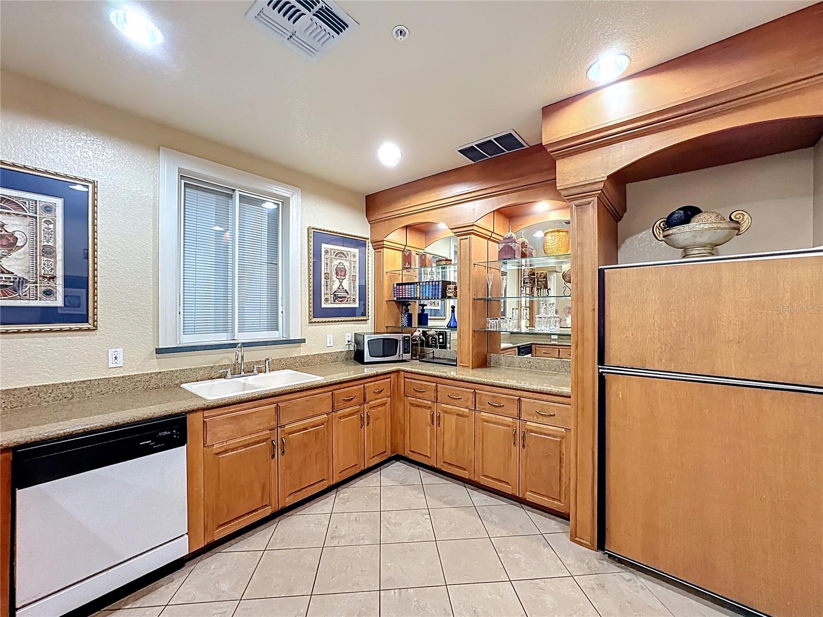 VISCONTI WEST BLDG 5 - Residential