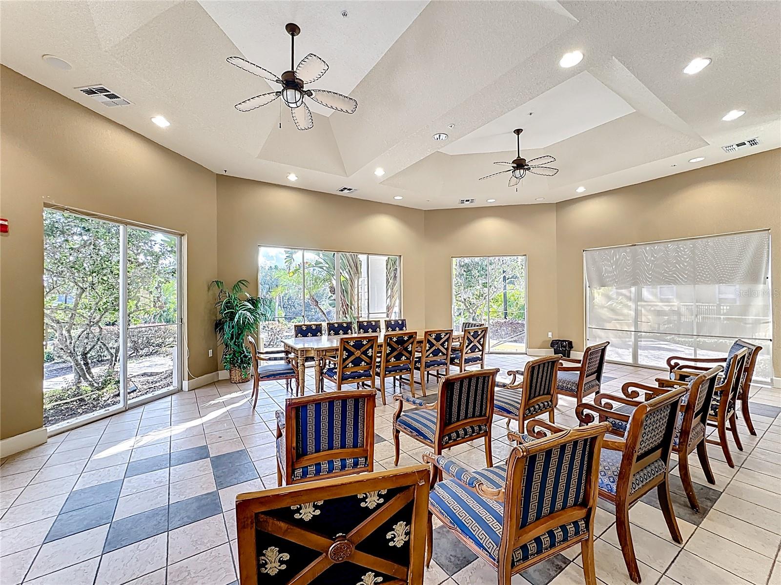 VISCONTI WEST BLDG 5 - Residential