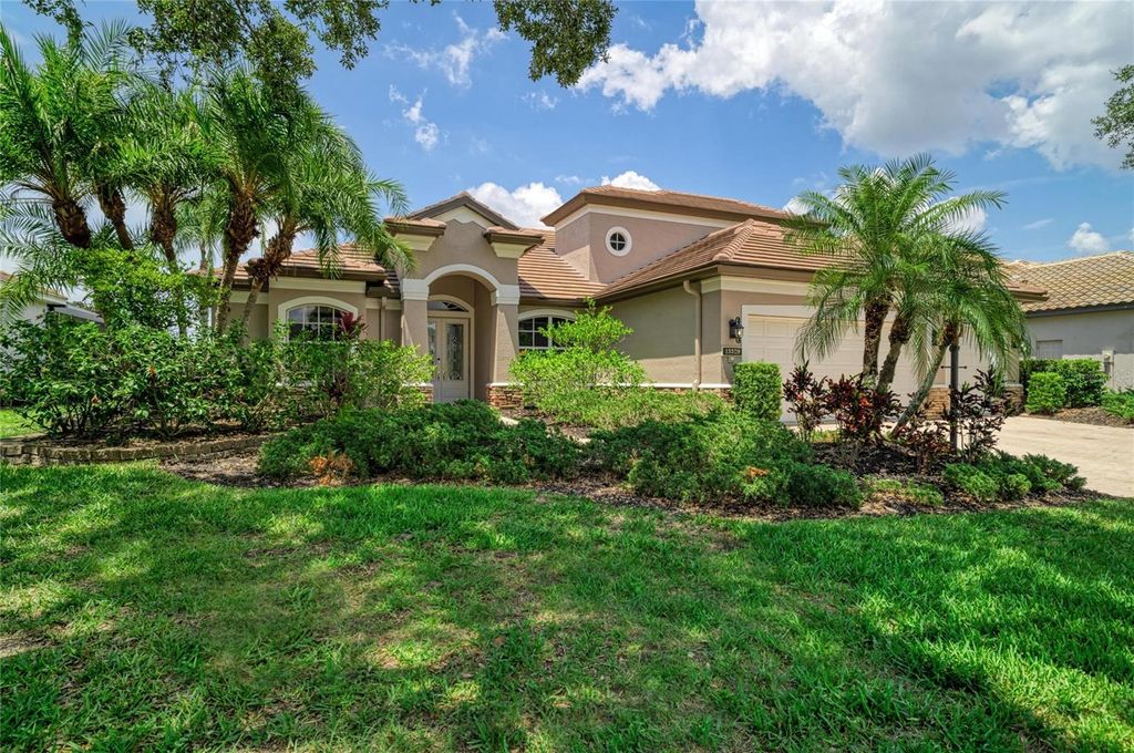 Photo of 13329 Swallowtail Drive, Lakewood Ranch, FL 34202 (MLS # A4699248)