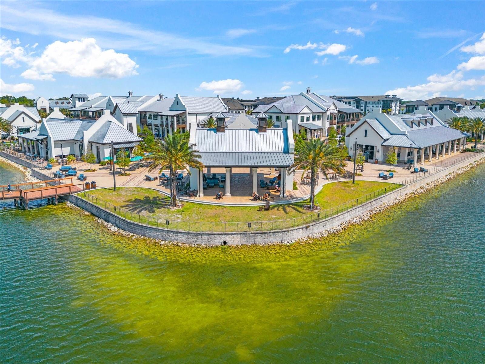 CENTRE LAKE - Residential Lease