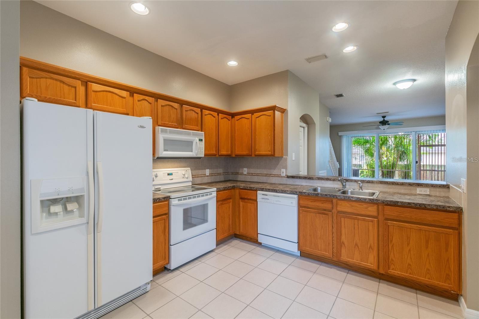 PARK PLACE TWNHMS - Residential Lease