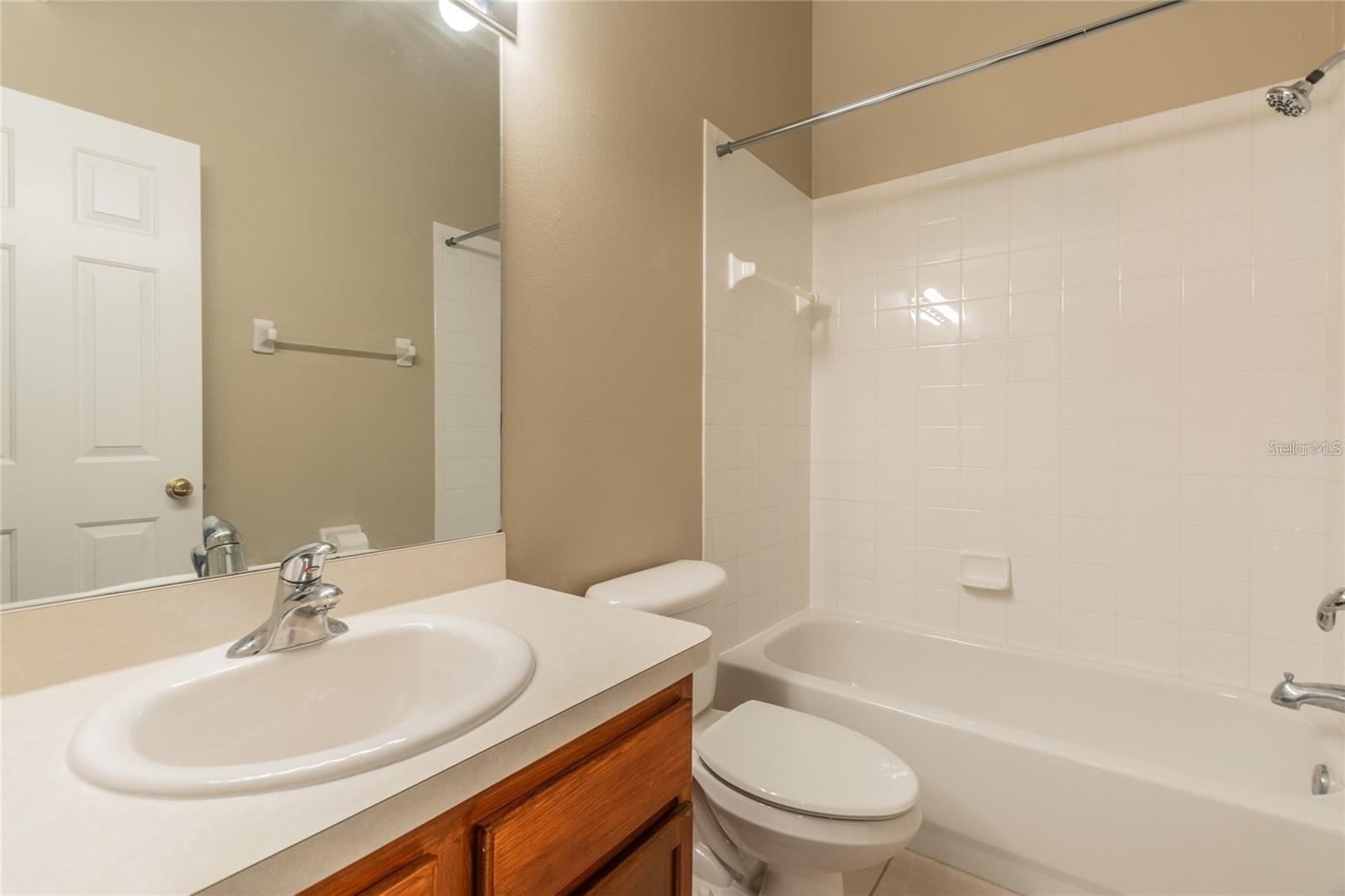 PARK PLACE TWNHMS - Residential Lease