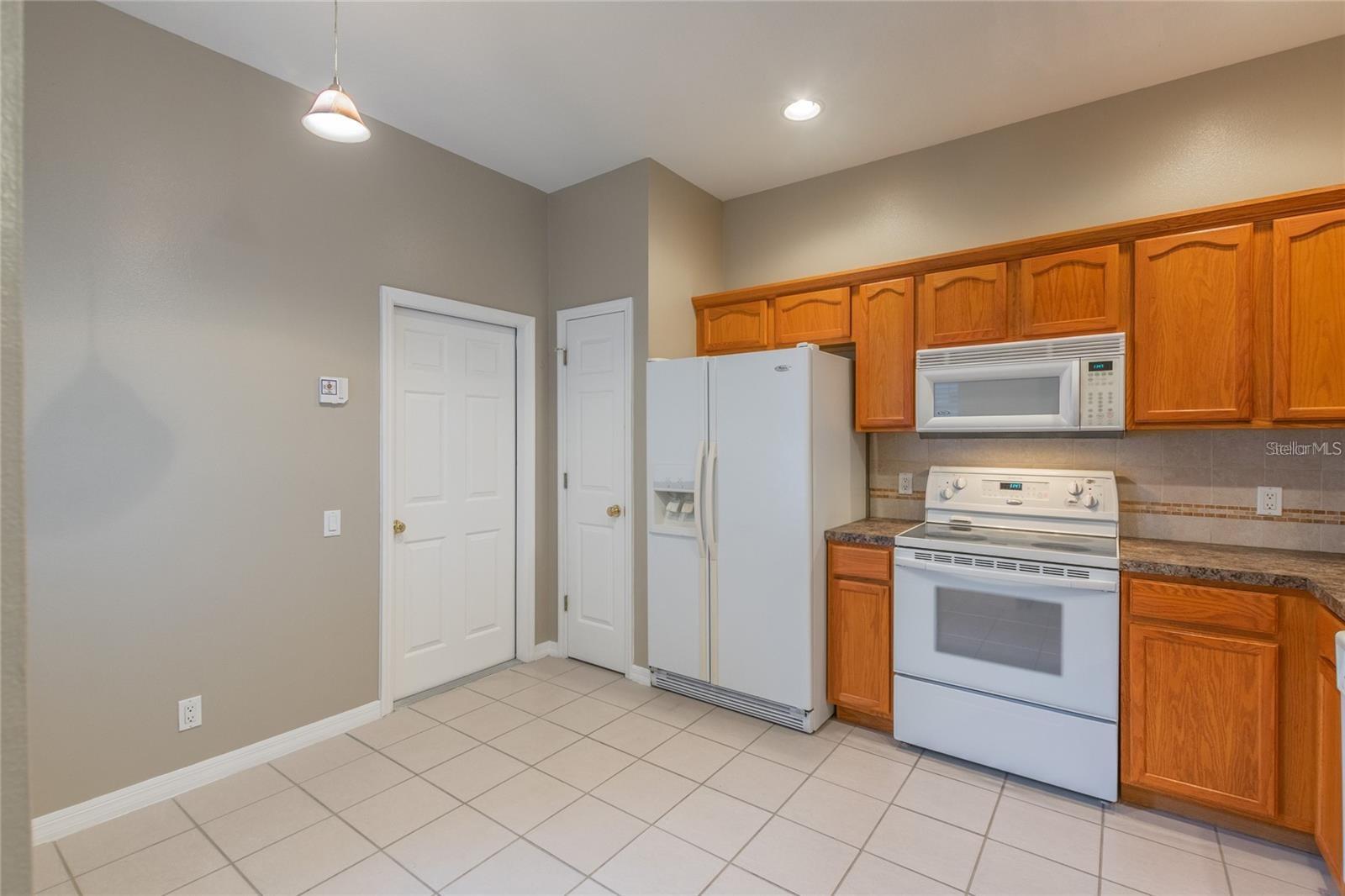 PARK PLACE TWNHMS - Residential Lease