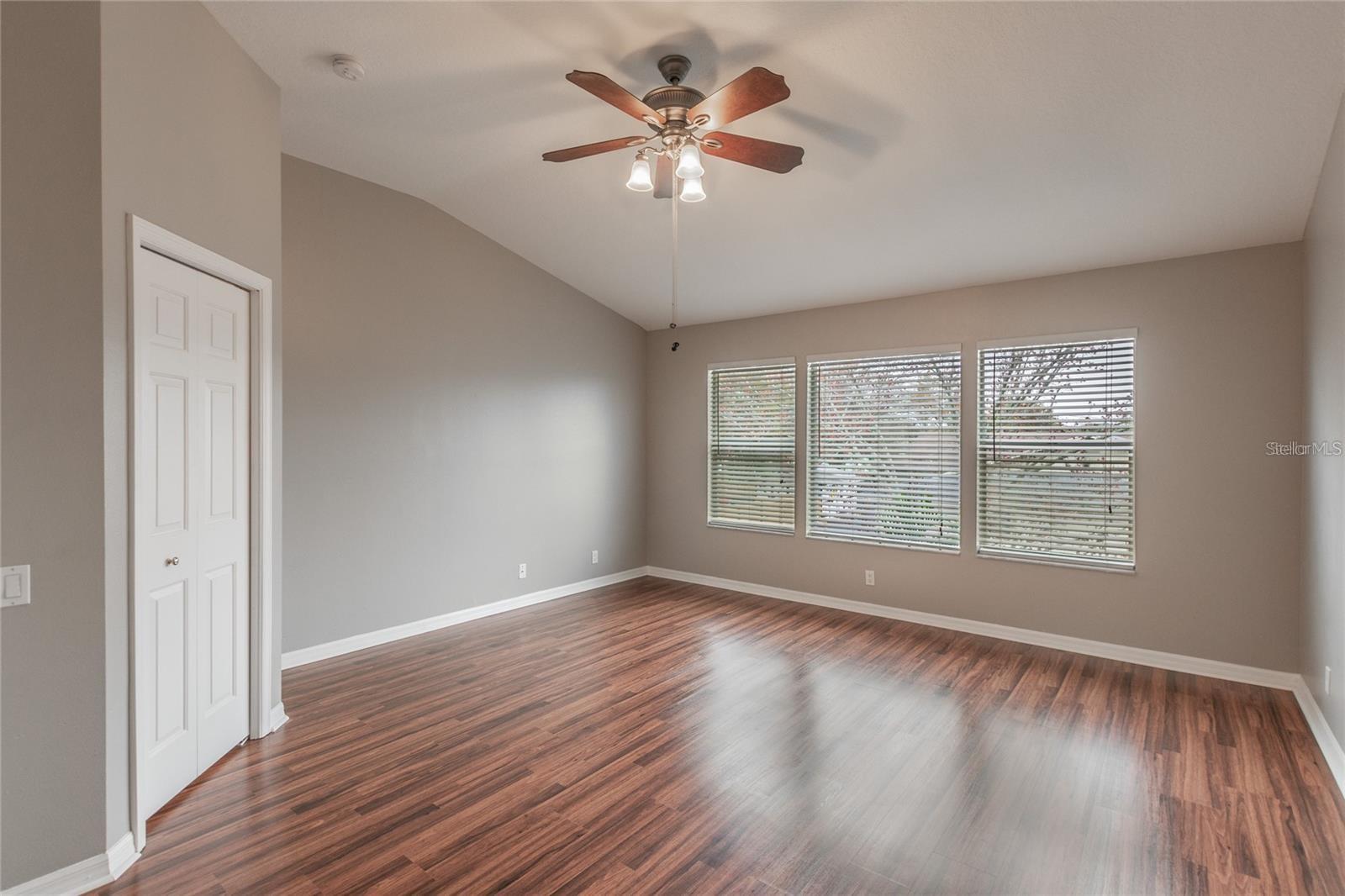 PARK PLACE TWNHMS - Residential Lease