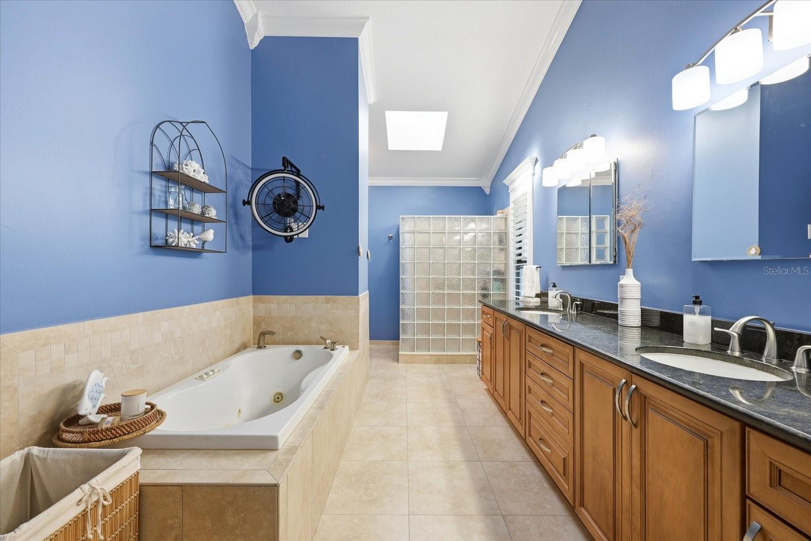 VILLAGE OF PARADISE ISLAND - Residential