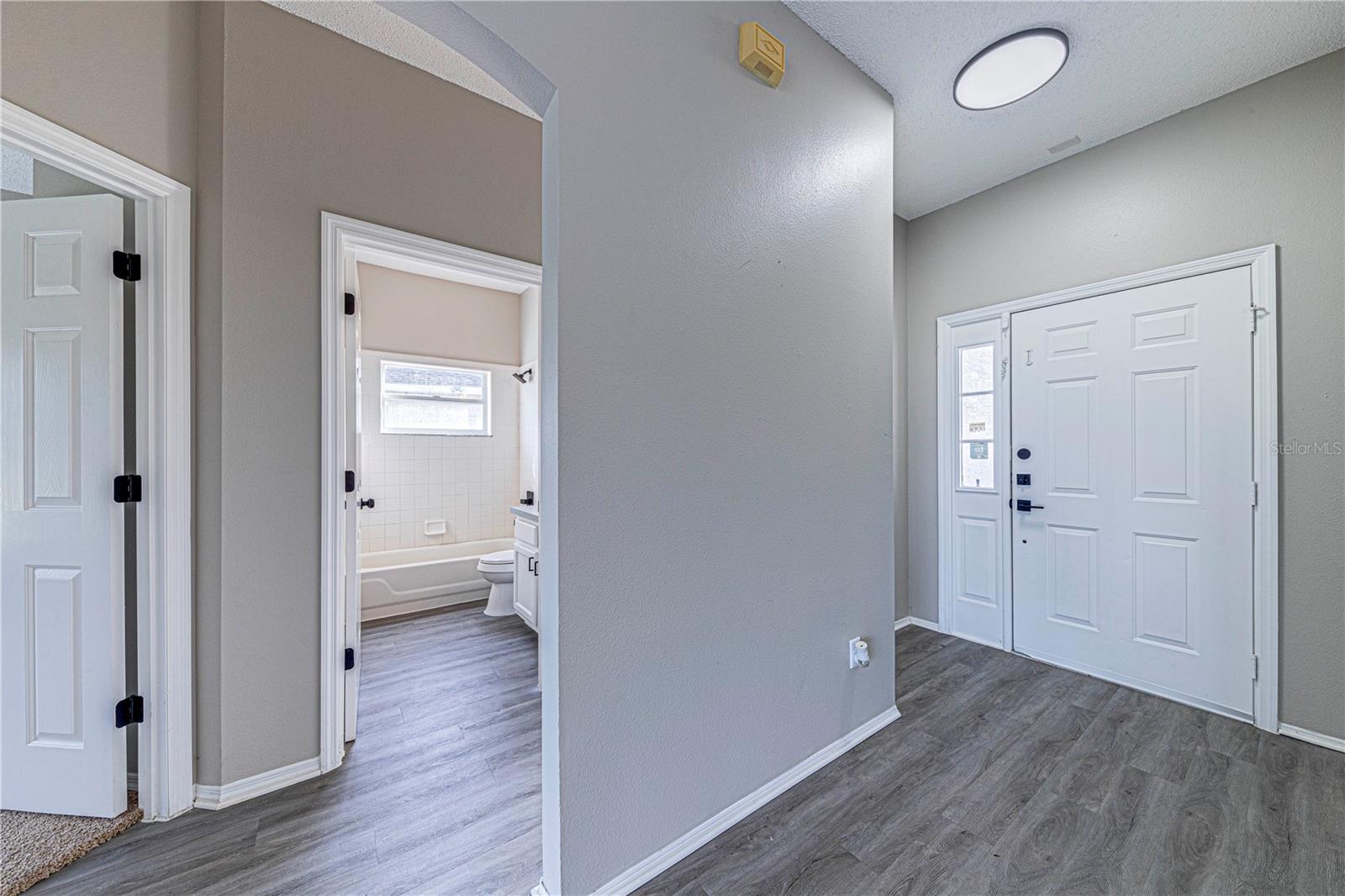 FAIRWAYS LAKE ESTATES - Residential