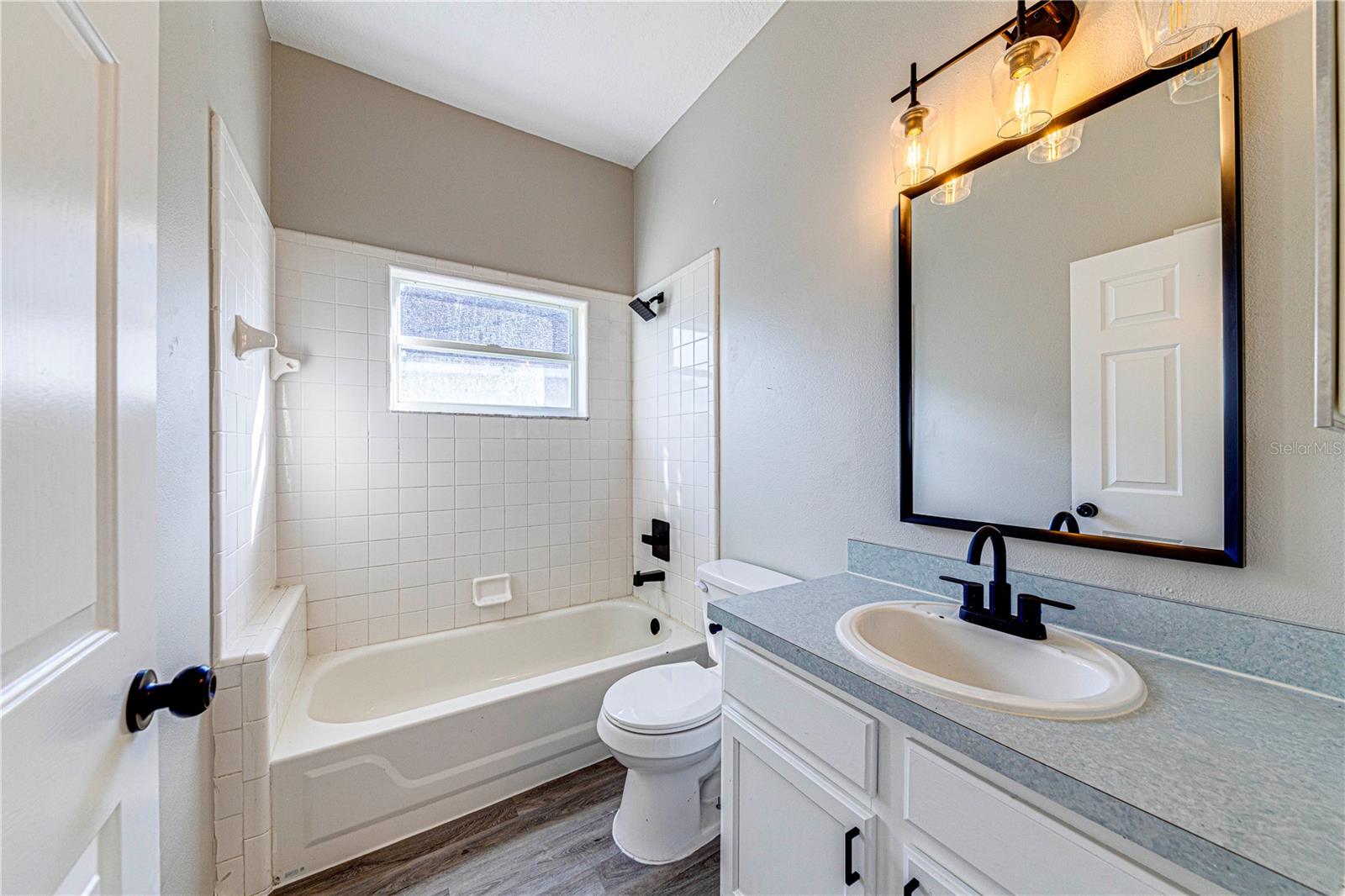 FAIRWAYS LAKE ESTATES - Residential