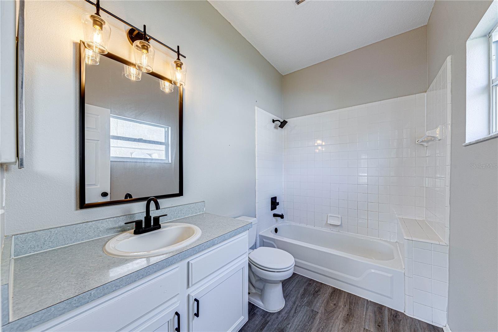 FAIRWAYS LAKE ESTATES - Residential