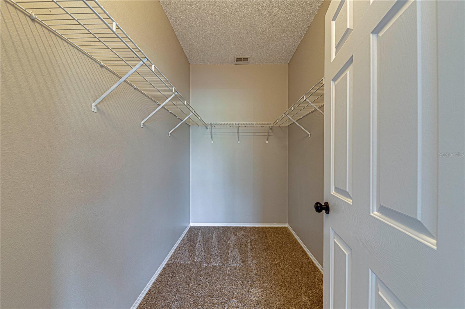 FAIRWAYS LAKE ESTATES - Residential