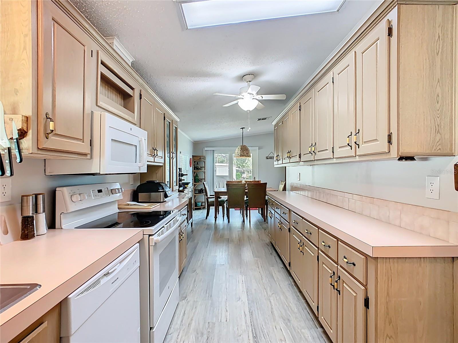 ROSALIE WESTSHORE HOMEOWNERS ASSOCIATION - Residential
