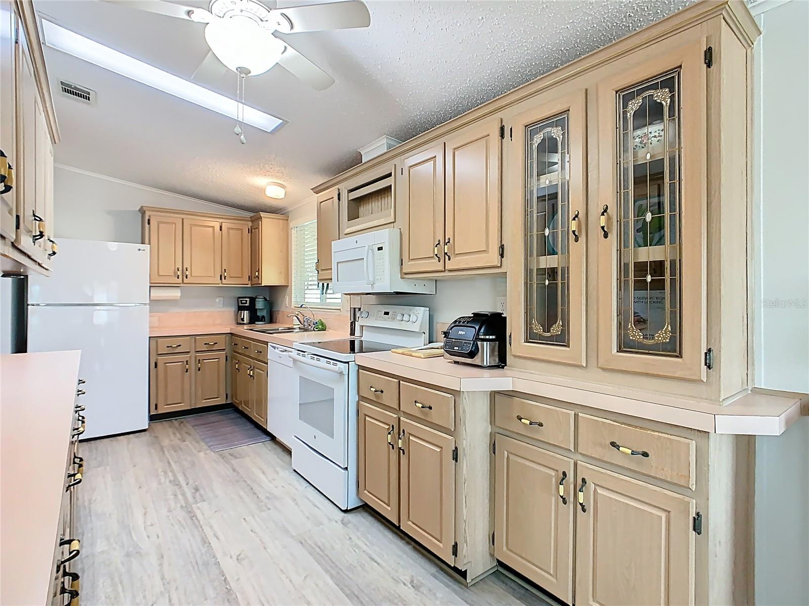 ROSALIE WESTSHORE HOMEOWNERS ASSOCIATION - Residential