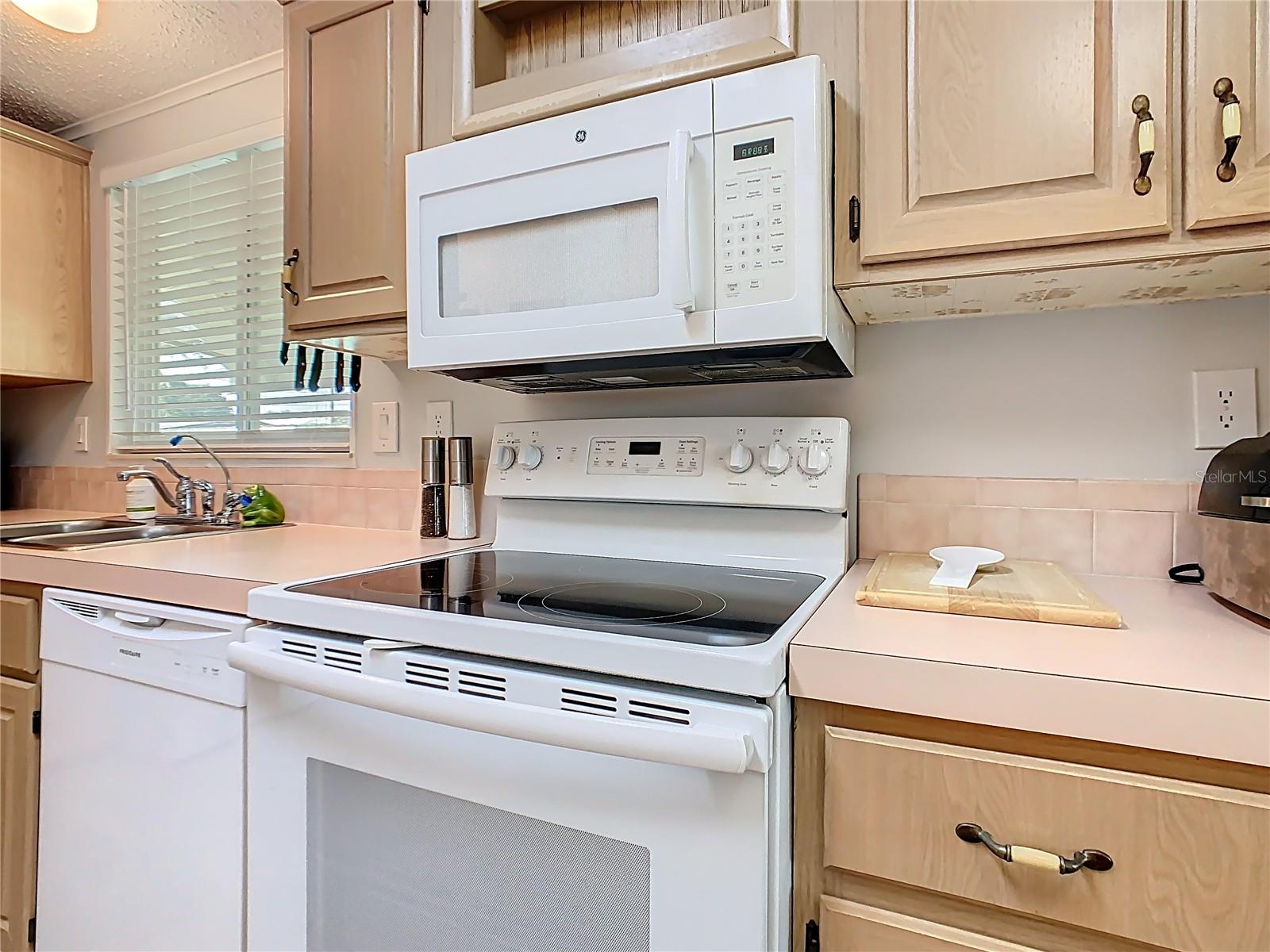 ROSALIE WESTSHORE HOMEOWNERS ASSOCIATION - Residential