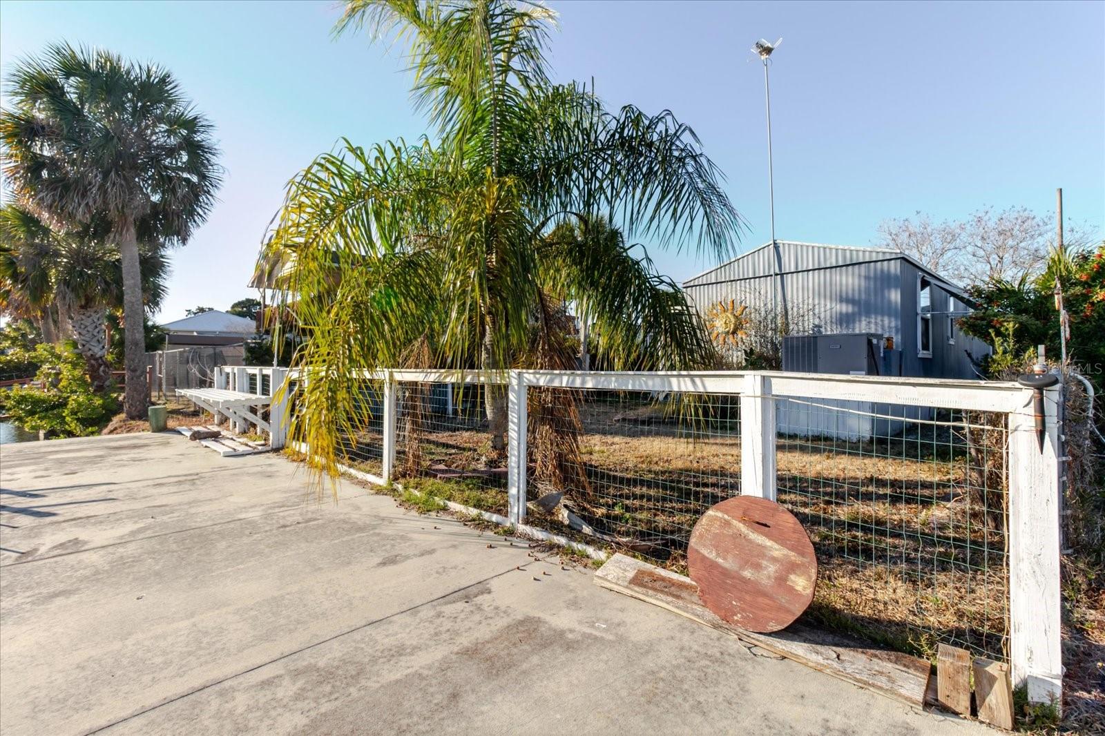 CAPE CAY - Residential