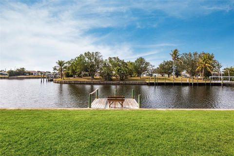 A home in PORT CHARLOTTE