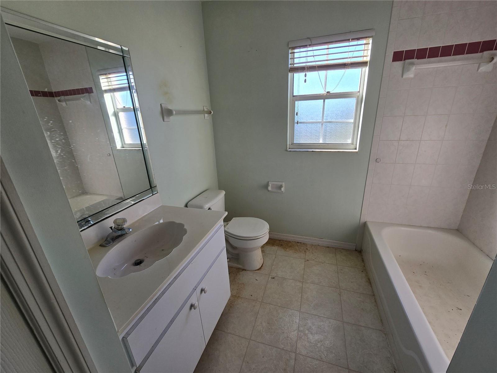 NORTH SHORE/KINGSWAY - Residential