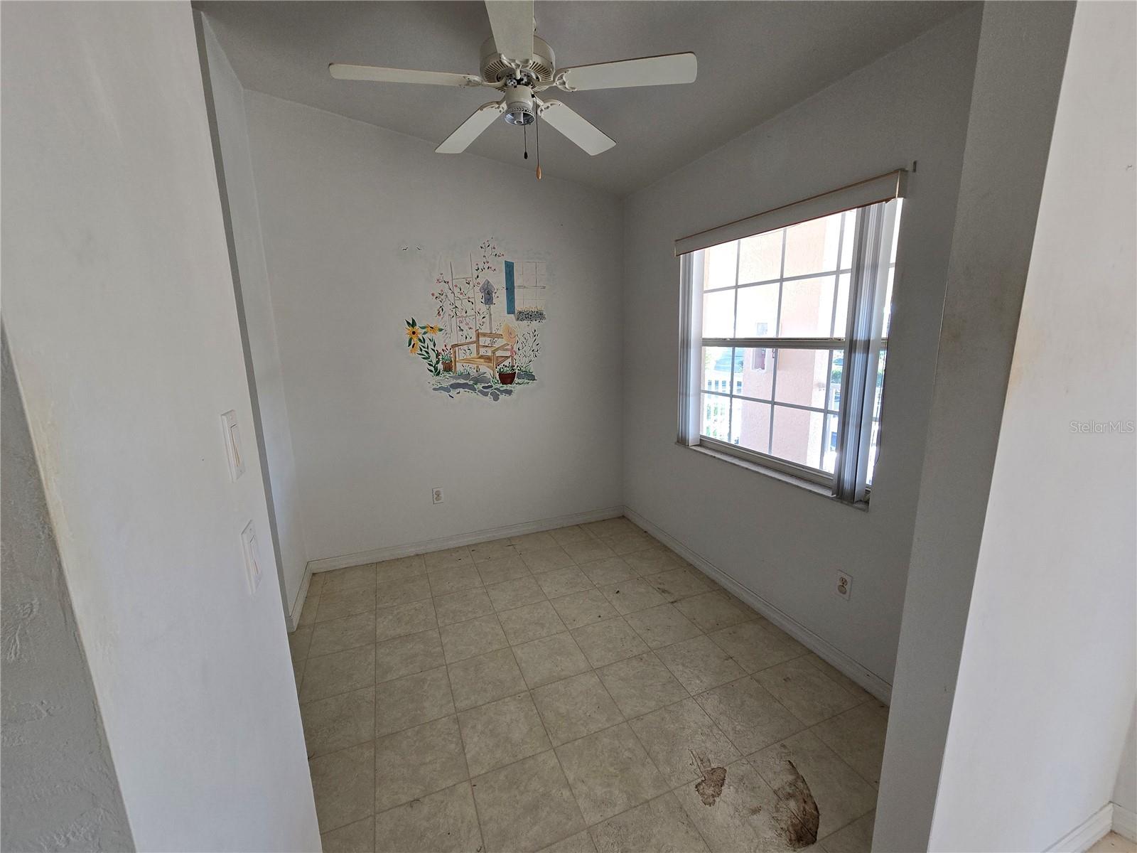 NORTH SHORE/KINGSWAY - Residential