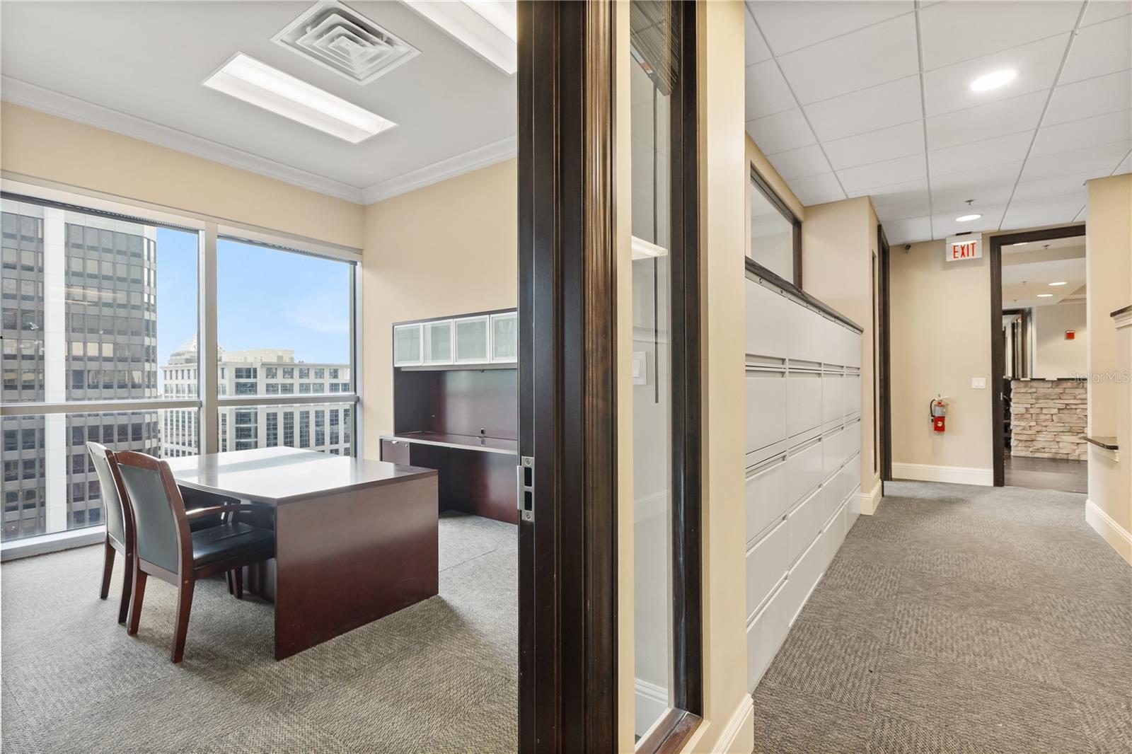 PLAZA SOUTH TOWER COMM - Commercial Sale