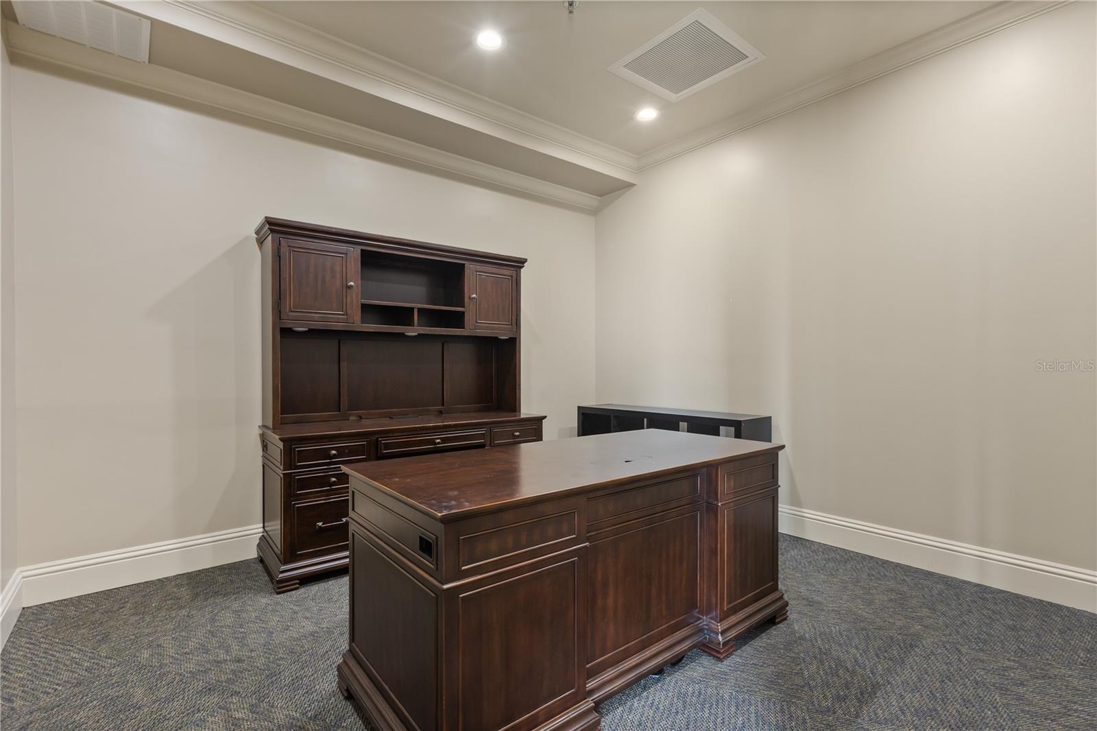 PLAZA SOUTH TOWER COMM - Commercial Sale
