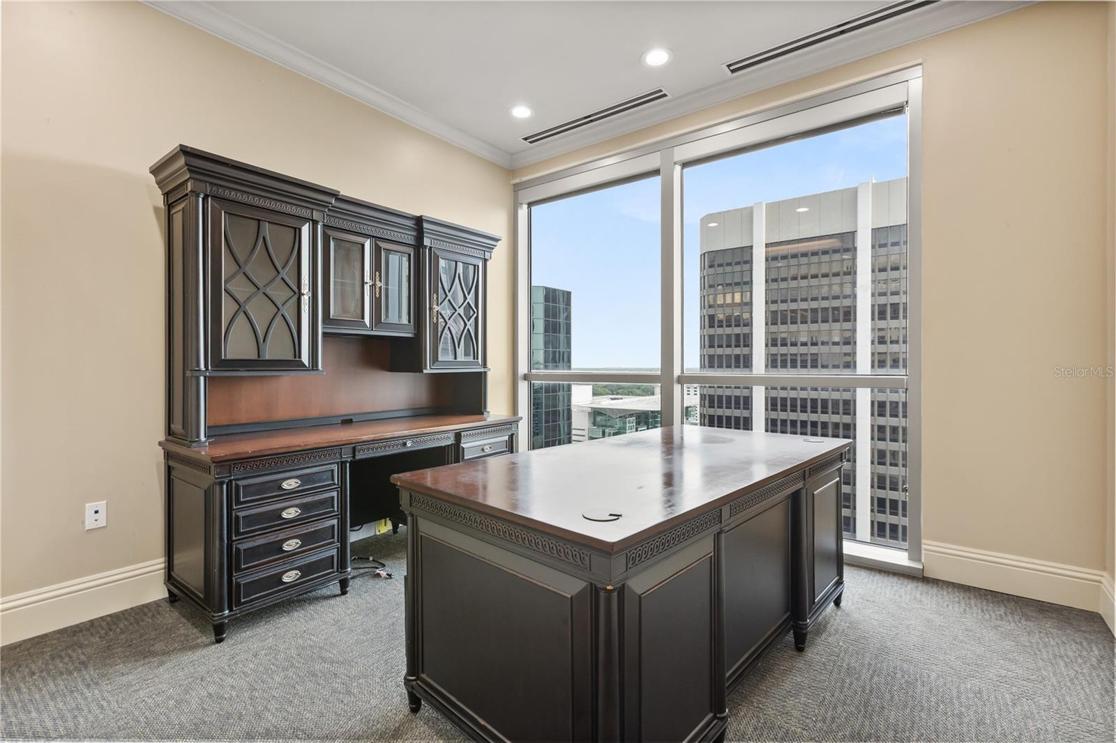 PLAZA SOUTH TOWER COMM - Commercial Sale