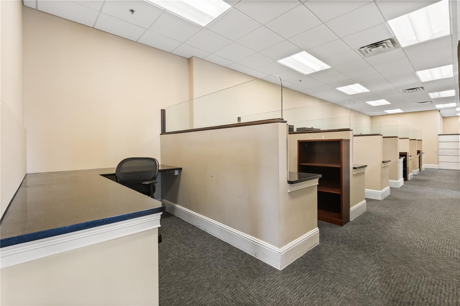 PLAZA SOUTH TOWER COMM - Commercial Sale
