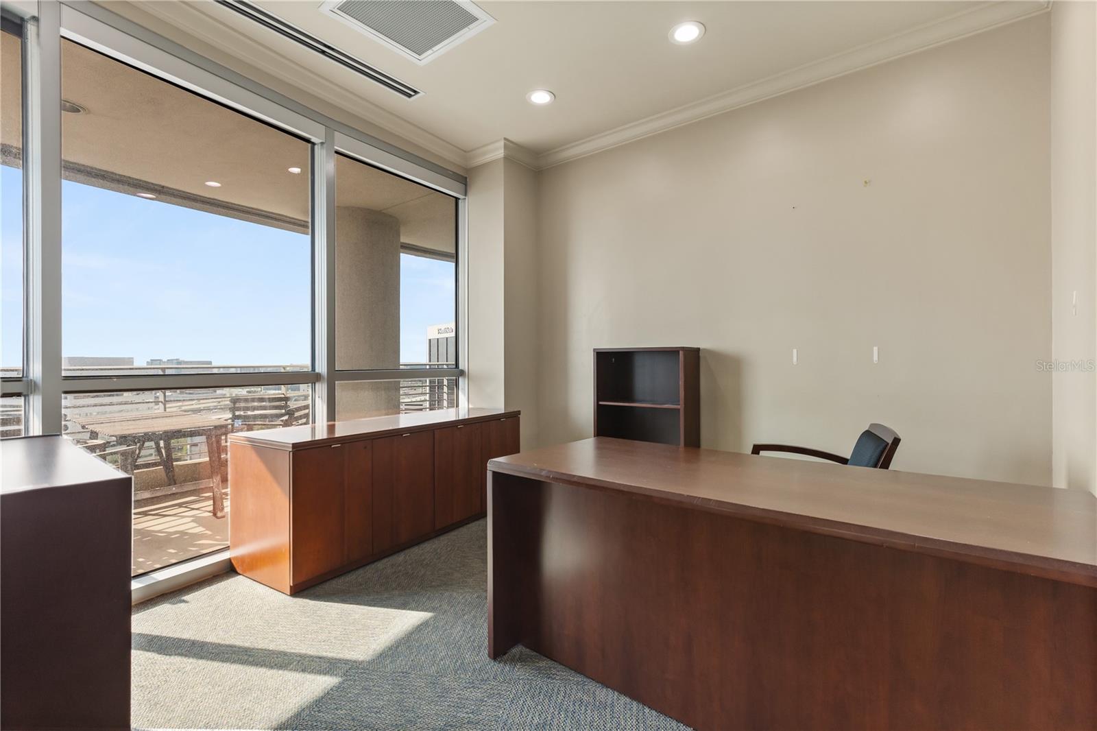 PLAZA SOUTH TOWER COMM - Commercial Sale
