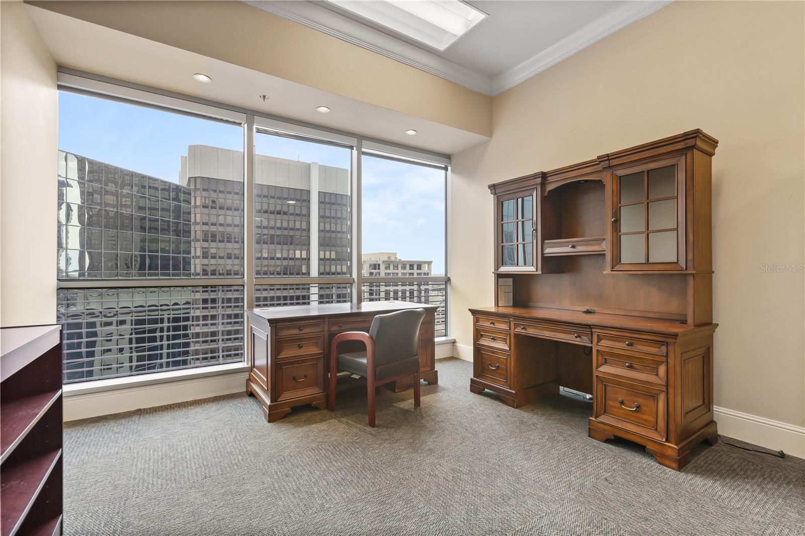 PLAZA SOUTH TOWER COMM - Commercial Sale