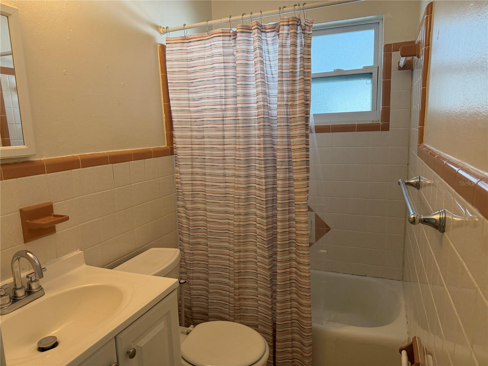 ORANGE HEIGHTS - Residential Lease