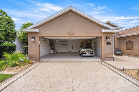 Tiny photo for 8481 SE 168th Kittredge Loop, The Villages, FL 32162 (MLS # TB8524279)