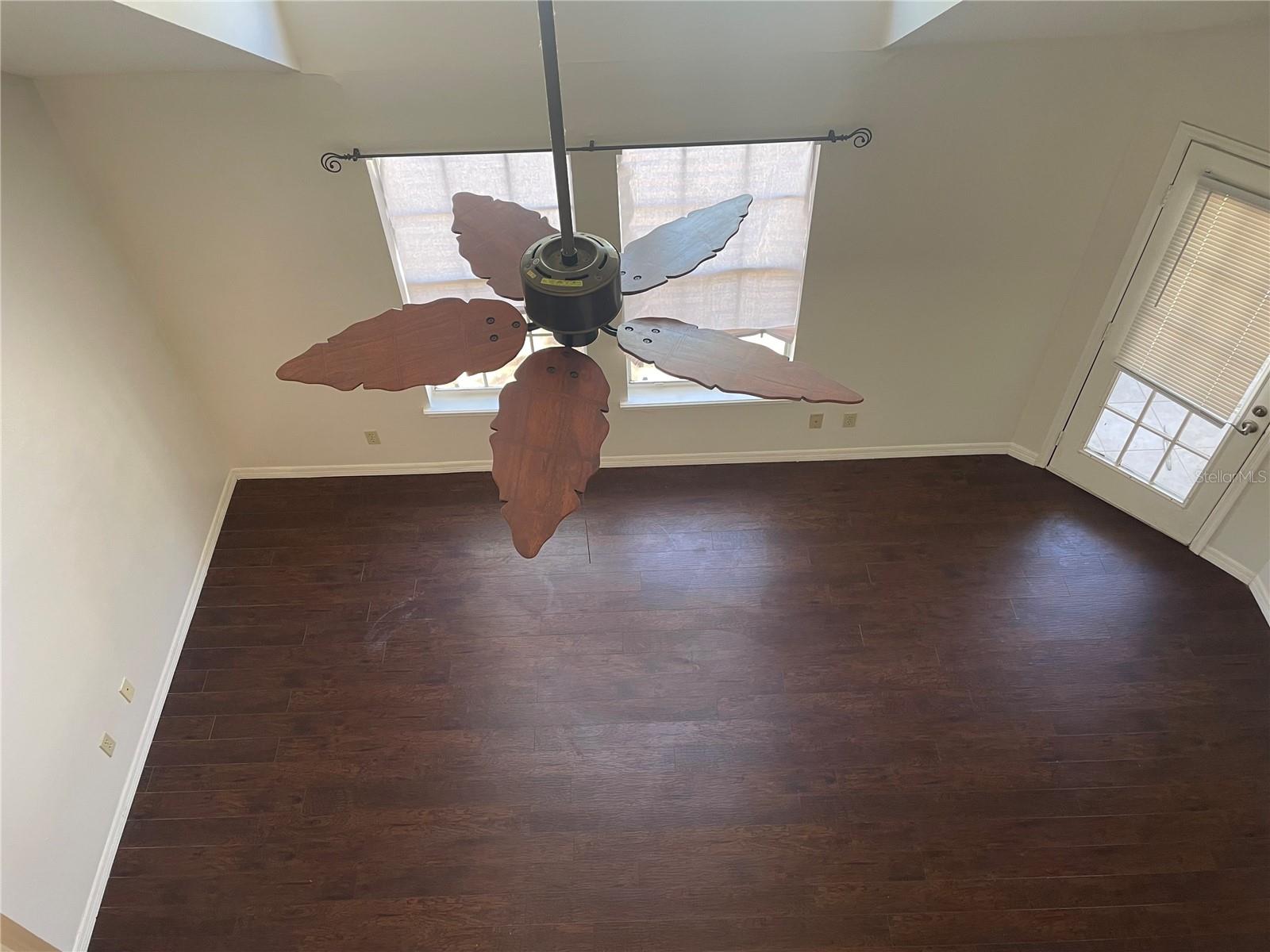 CENTRAL PARK CONDO - Residential