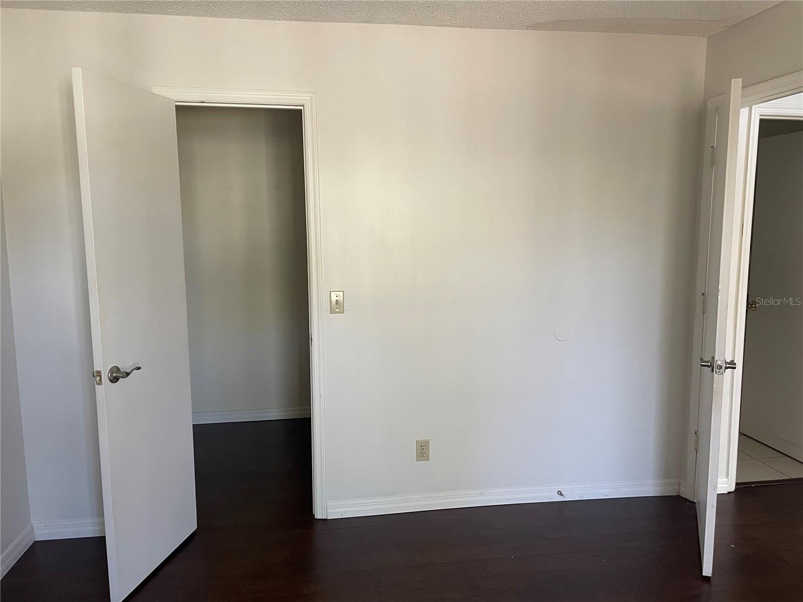 CENTRAL PARK CONDO - Residential