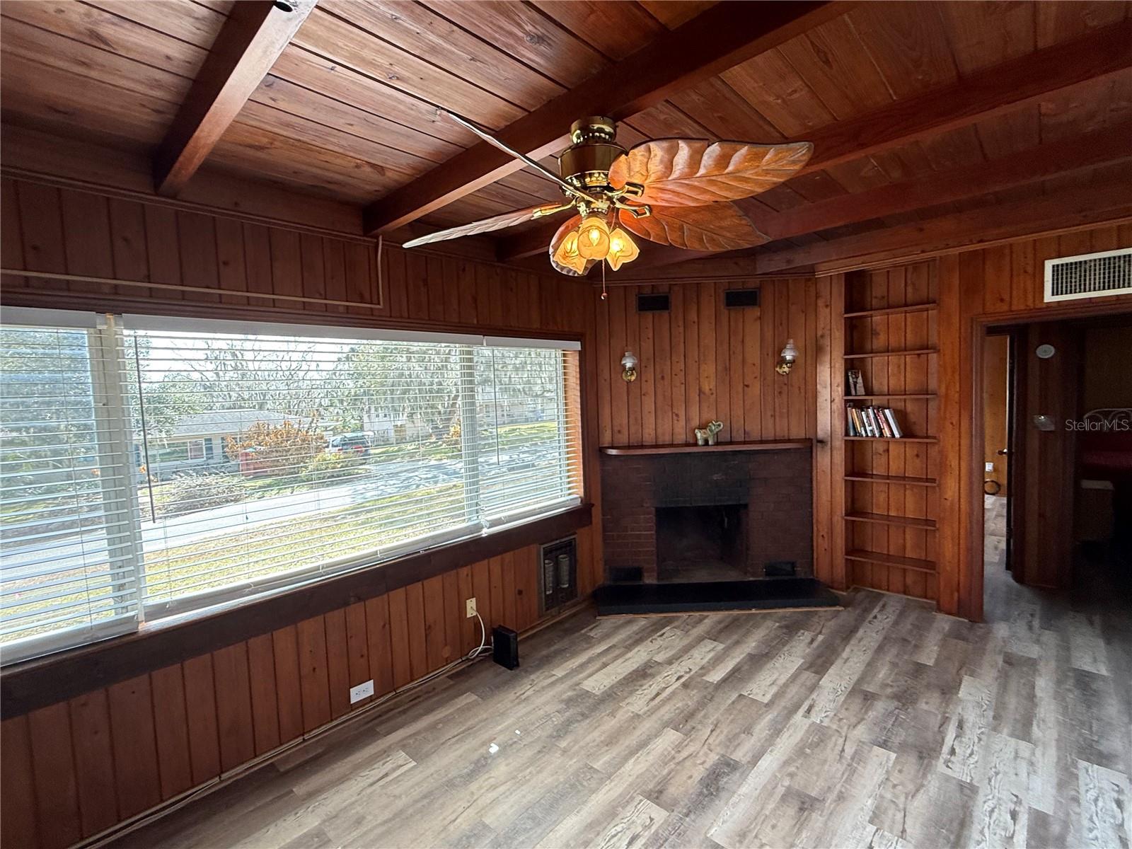 OAK VIEW - Residential