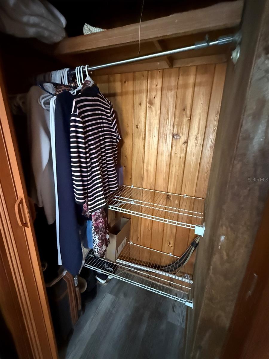 OAK VIEW - Residential