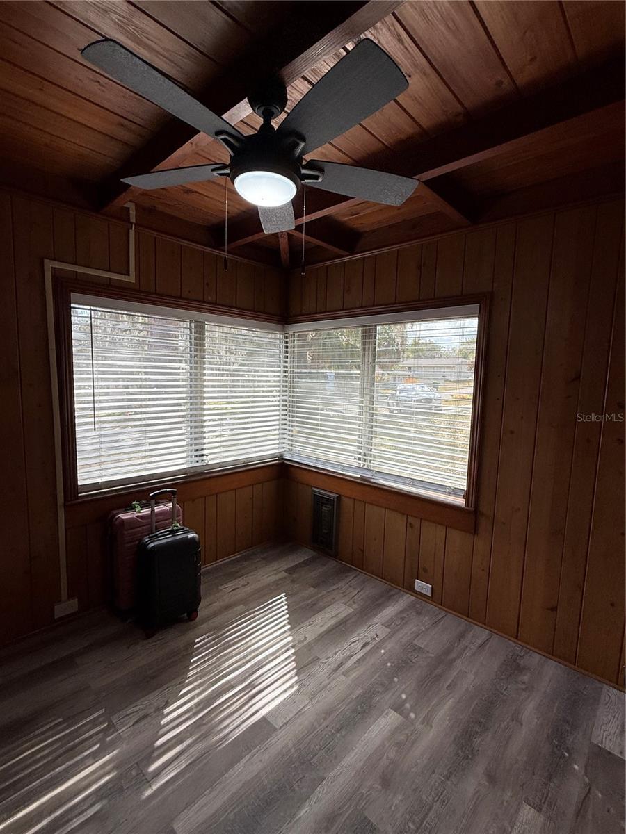 OAK VIEW - Residential