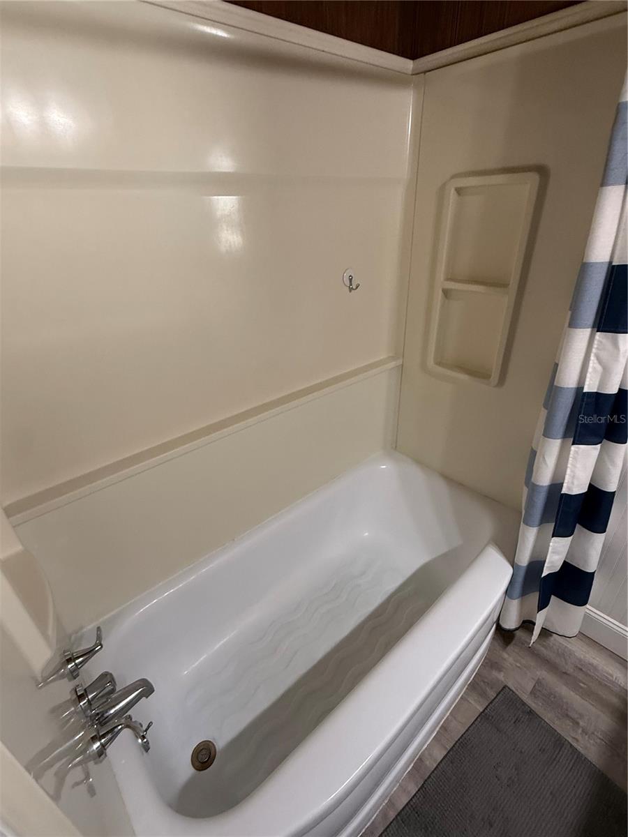 OAK VIEW - Residential