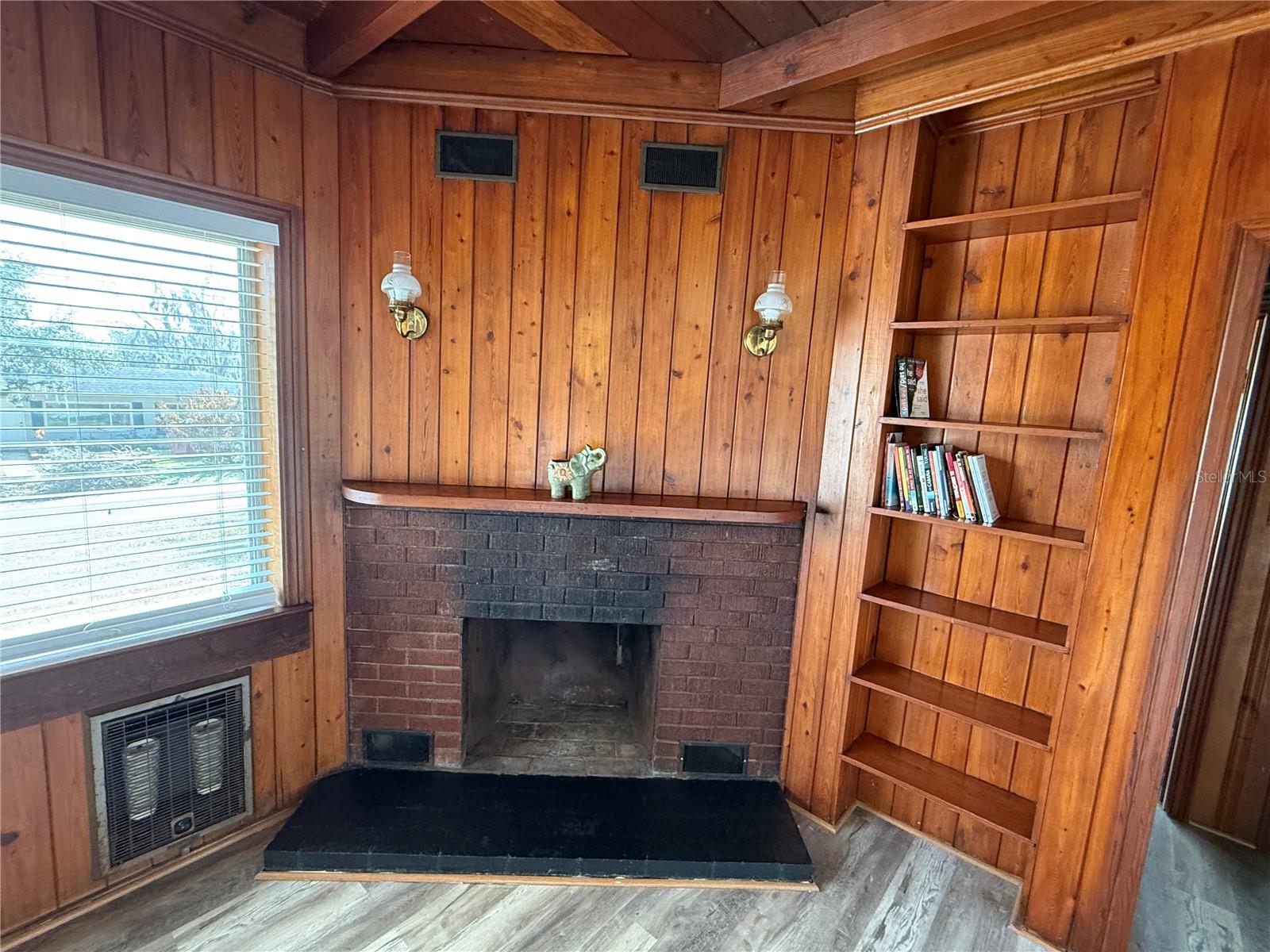 OAK VIEW - Residential