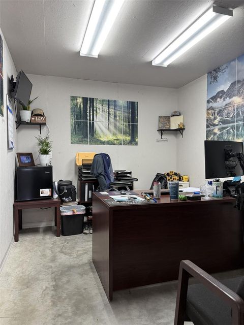 Tiny photo for 302 Richey Road, Leesburg, FL 34748 (MLS # G5104668)