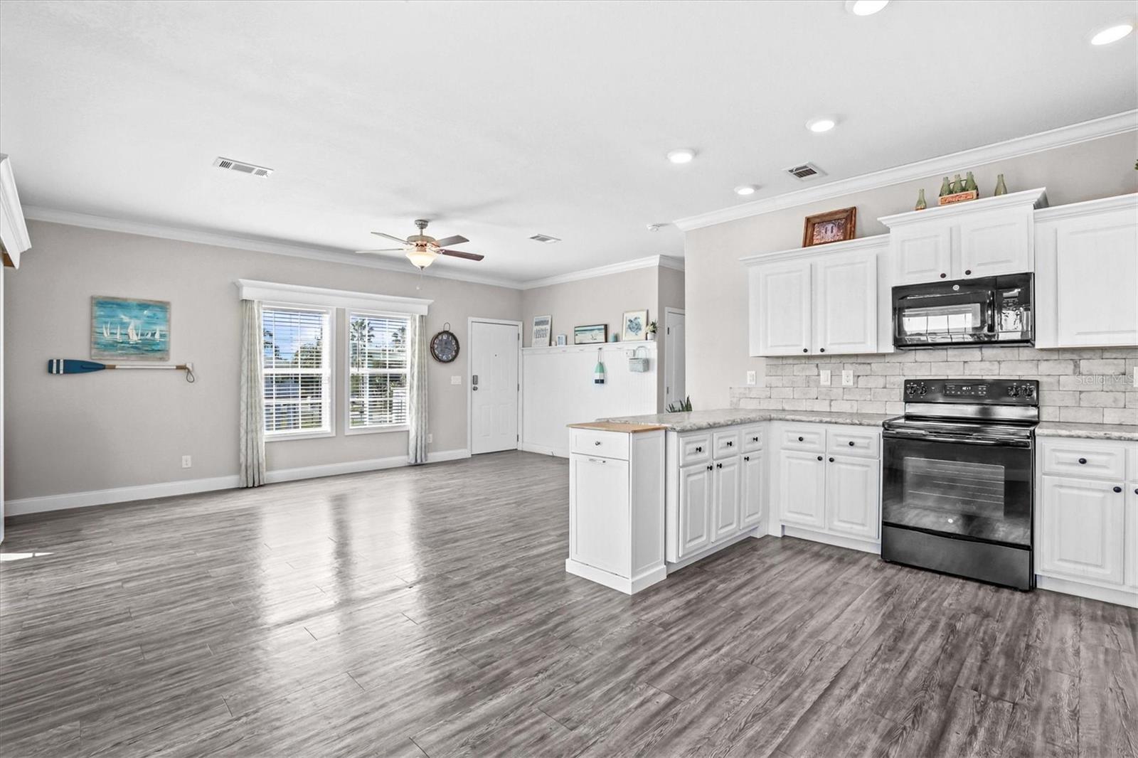 HERNANDO BEACH - Residential