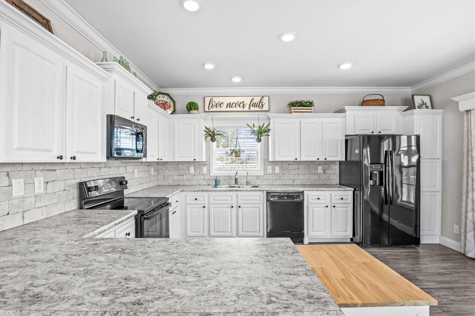 HERNANDO BEACH - Residential