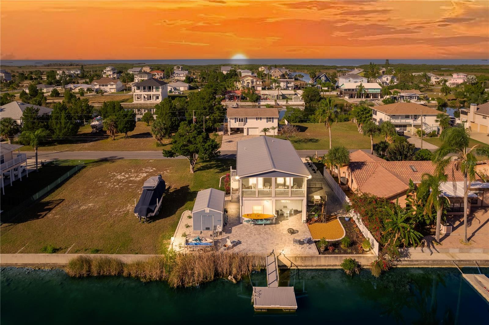 HERNANDO BEACH - Residential