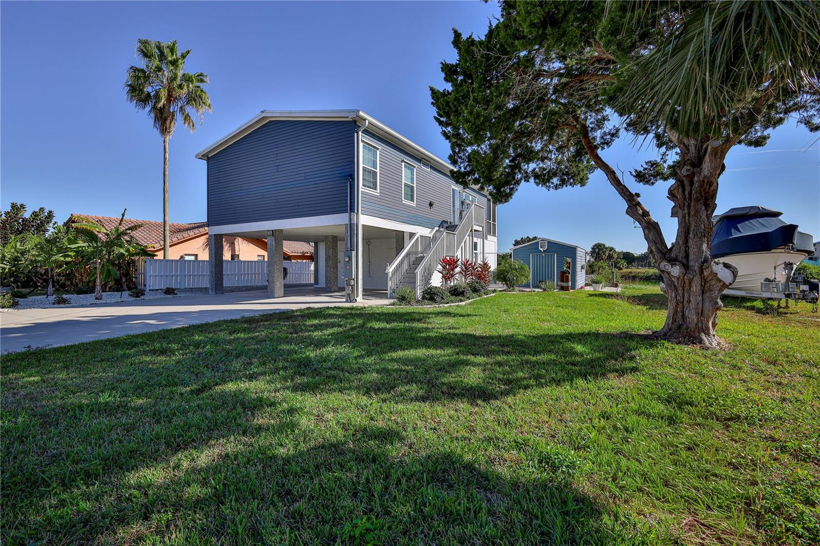 HERNANDO BEACH - Residential