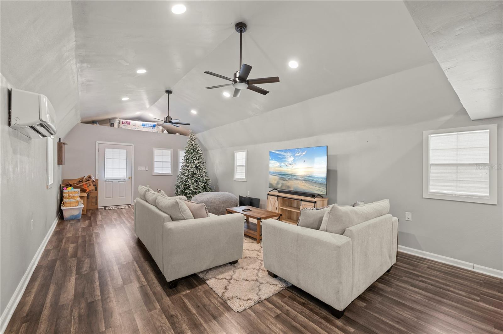 WESTERN ACRES 1ST ADD - Residential