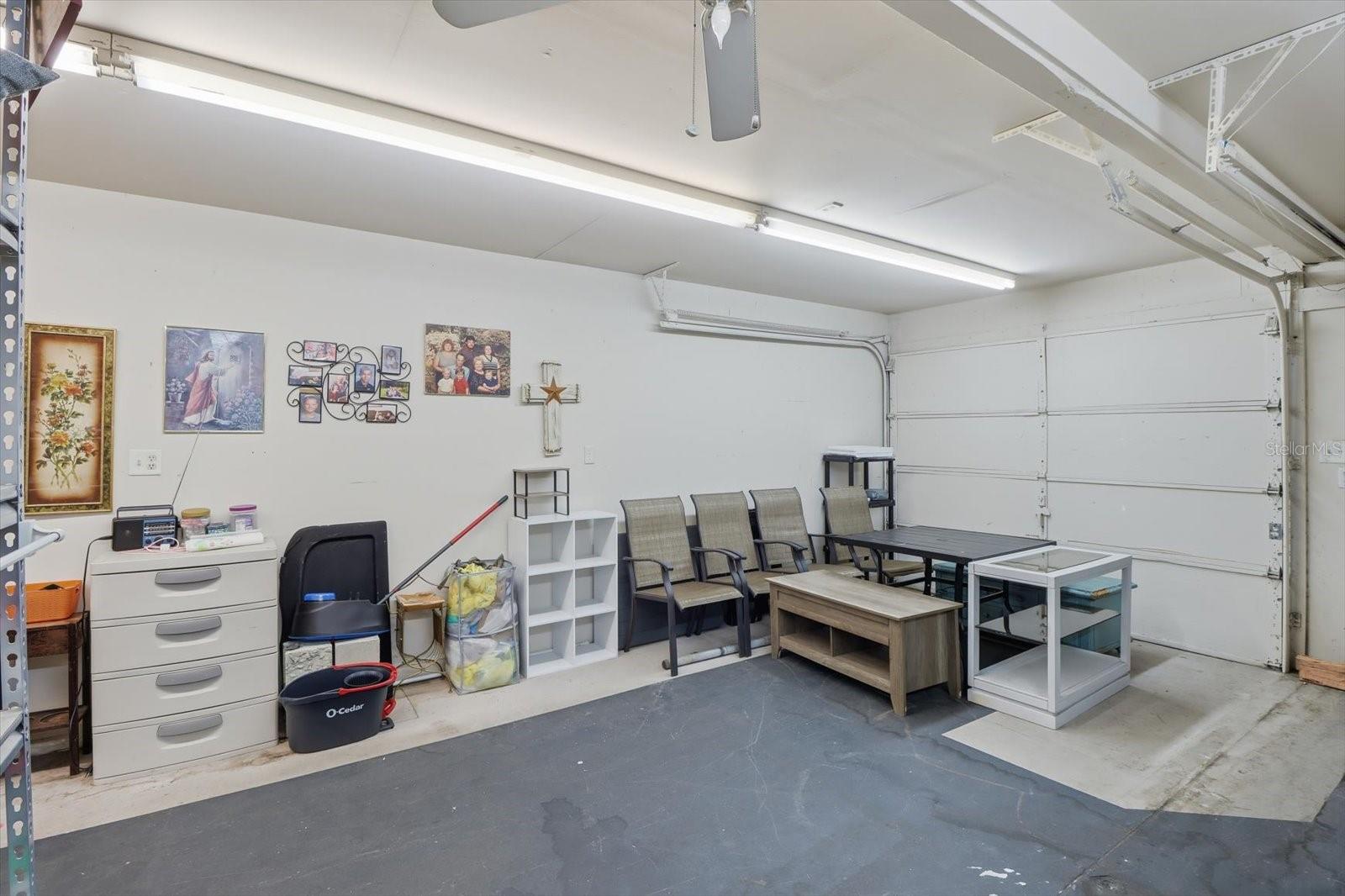 BEVERLY HILLS UNIT 04 - Residential