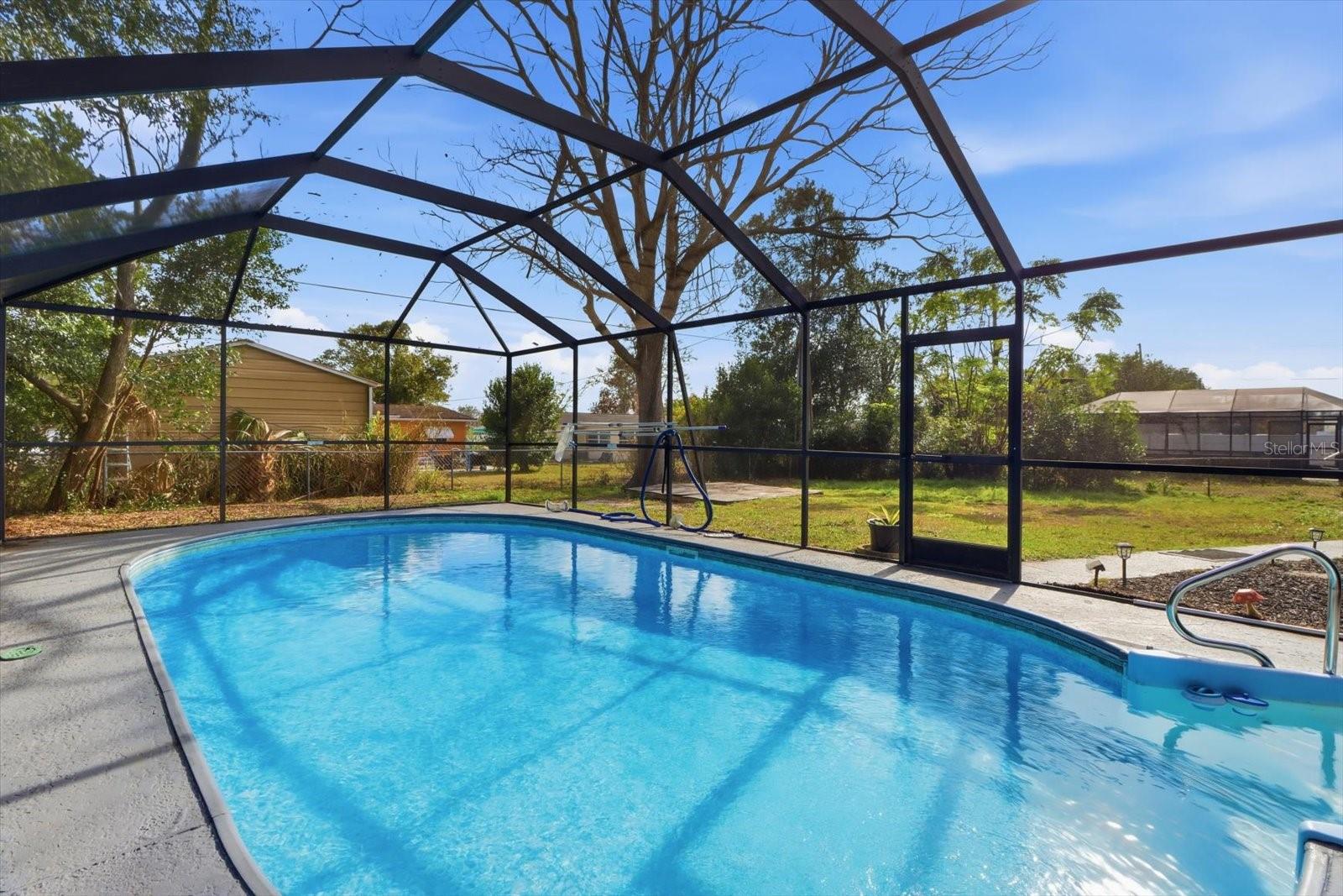 BEVERLY HILLS UNIT 04 - Residential