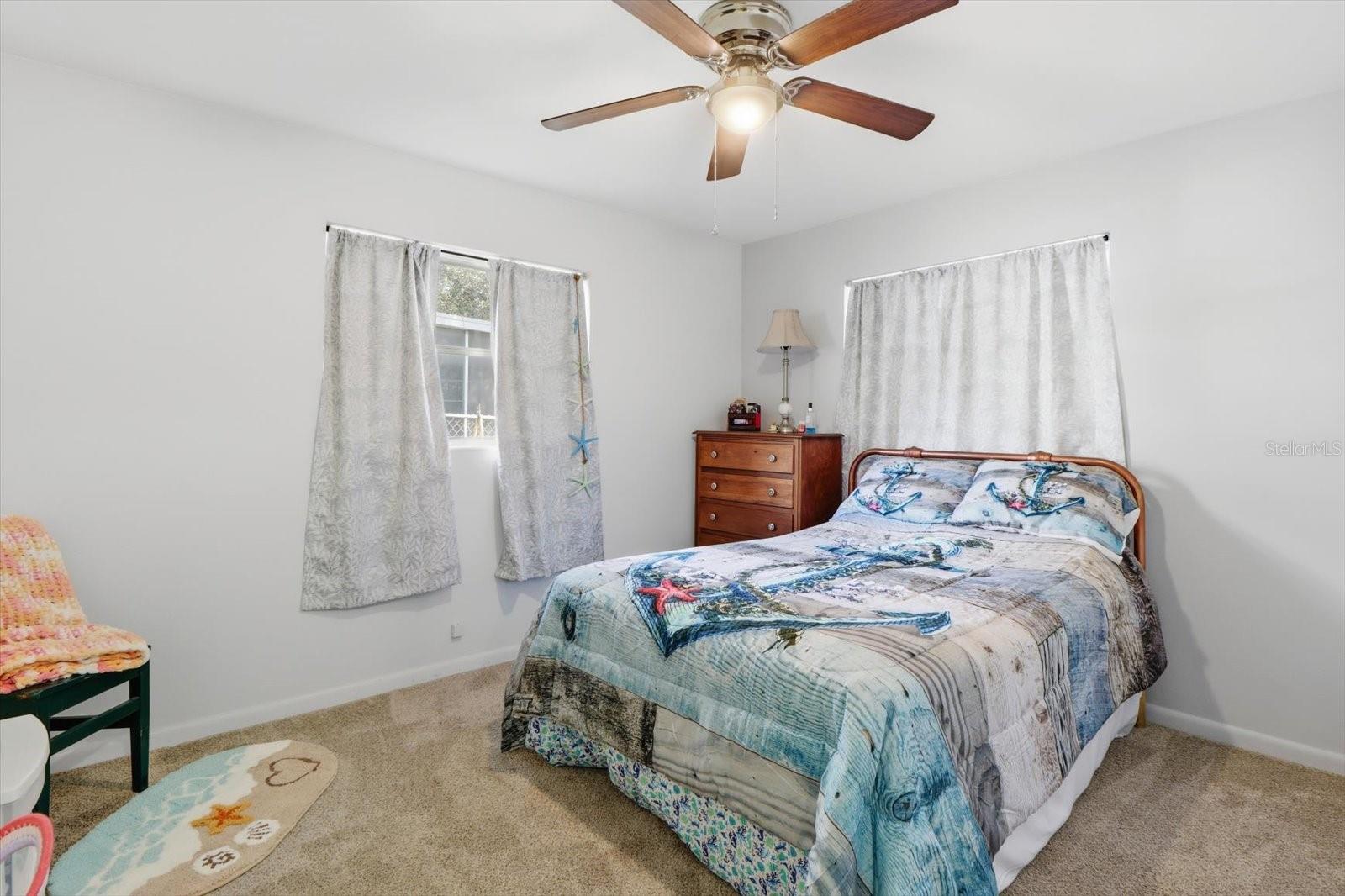 BEVERLY HILLS UNIT 04 - Residential