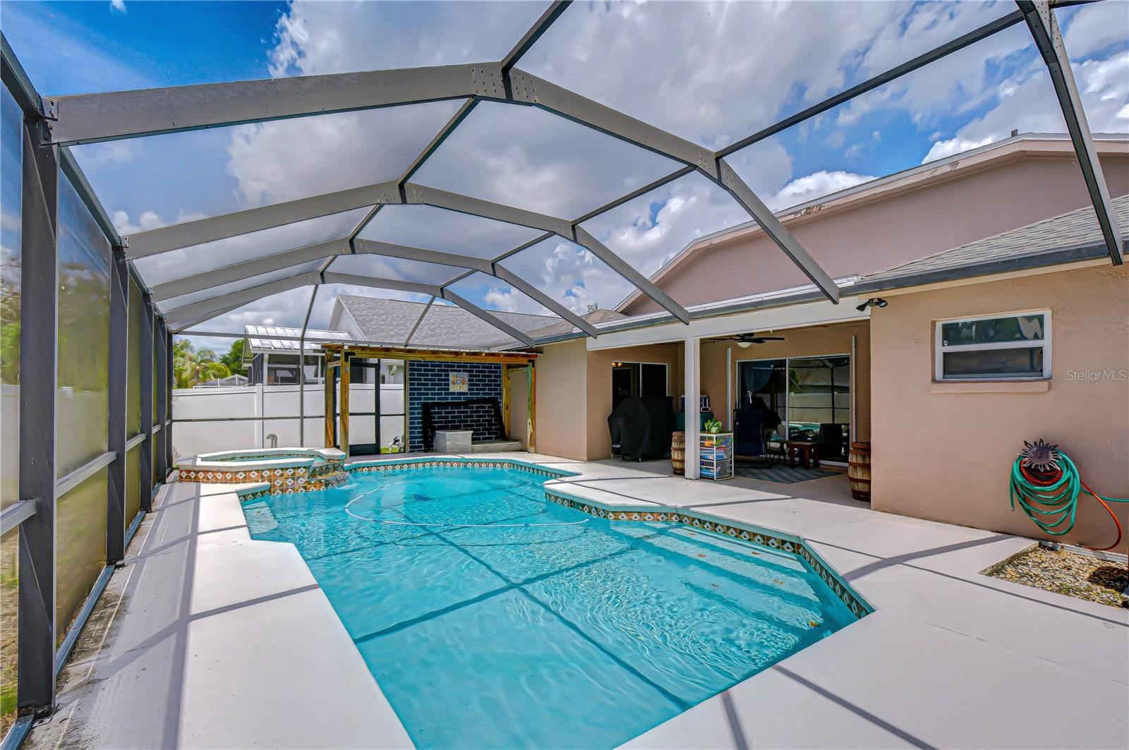 BLOOMINGDALE - Residential