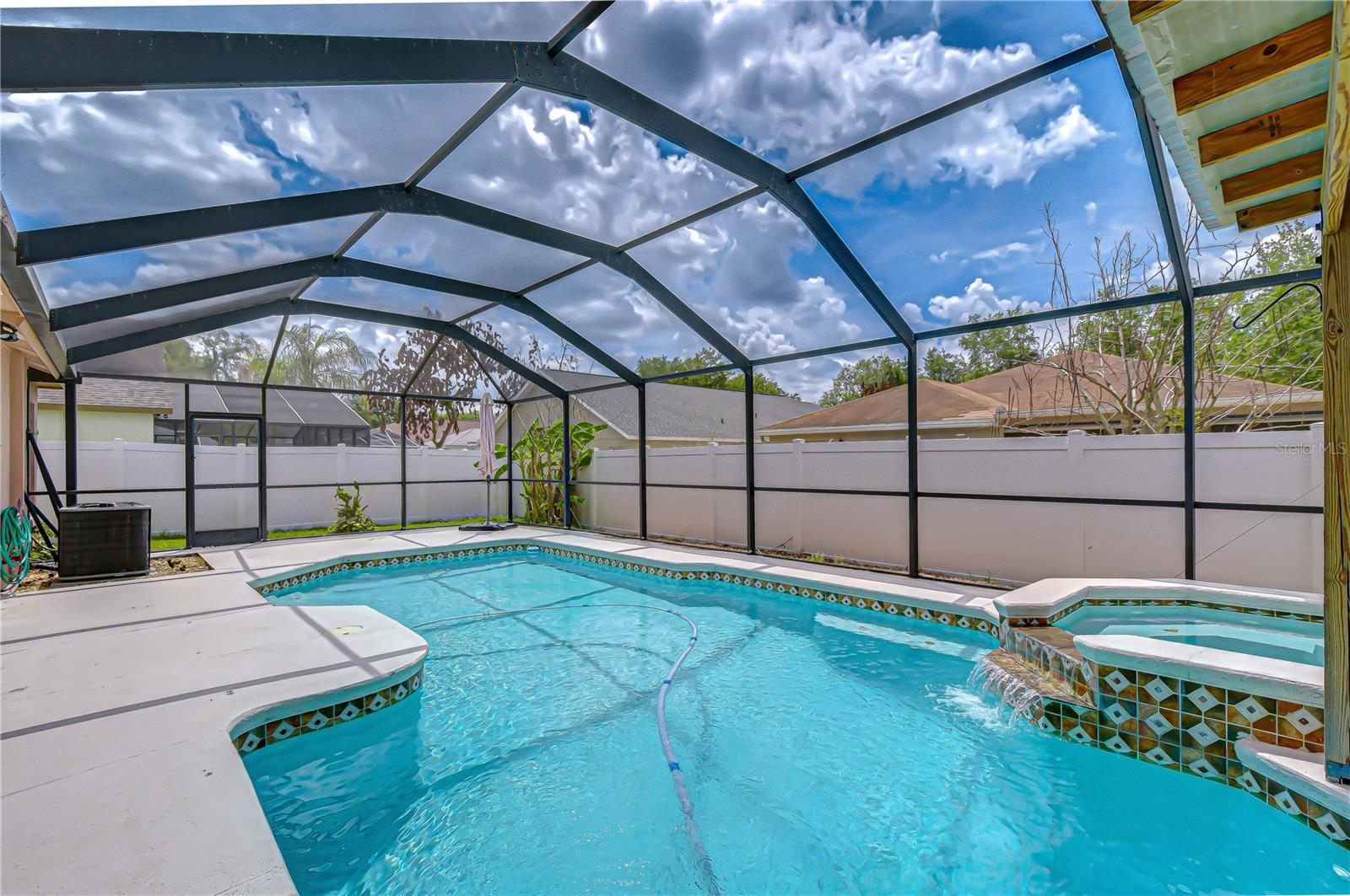 BLOOMINGDALE - Residential