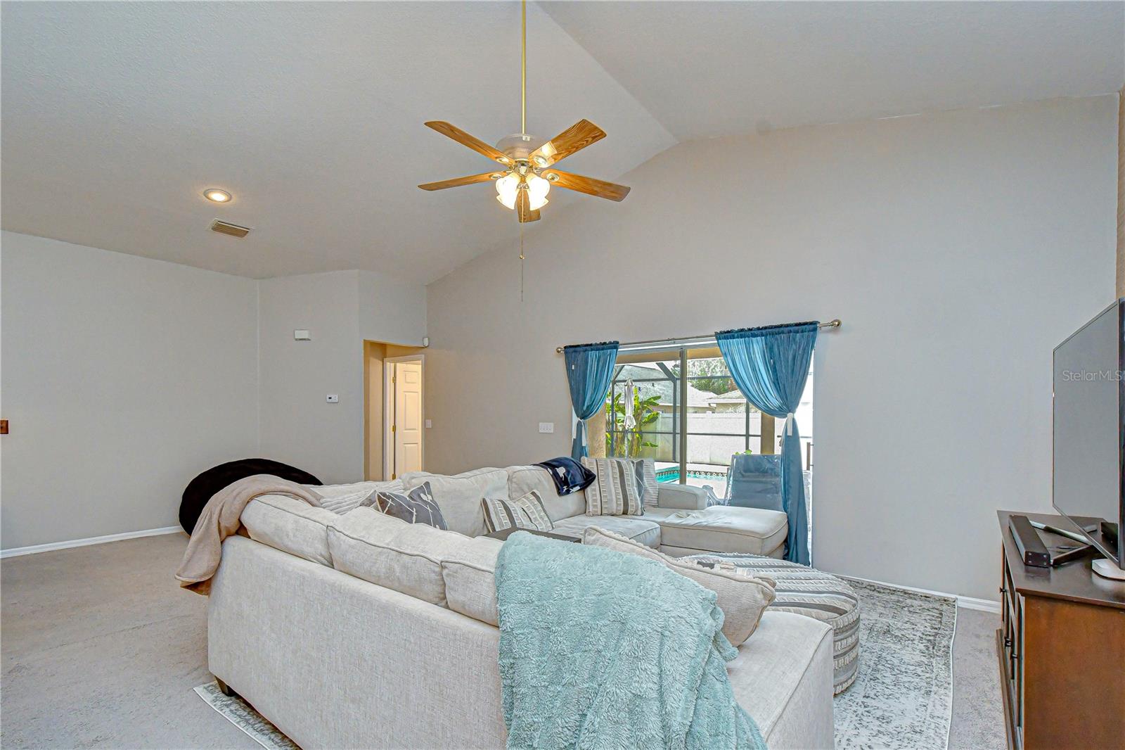 BLOOMINGDALE - Residential